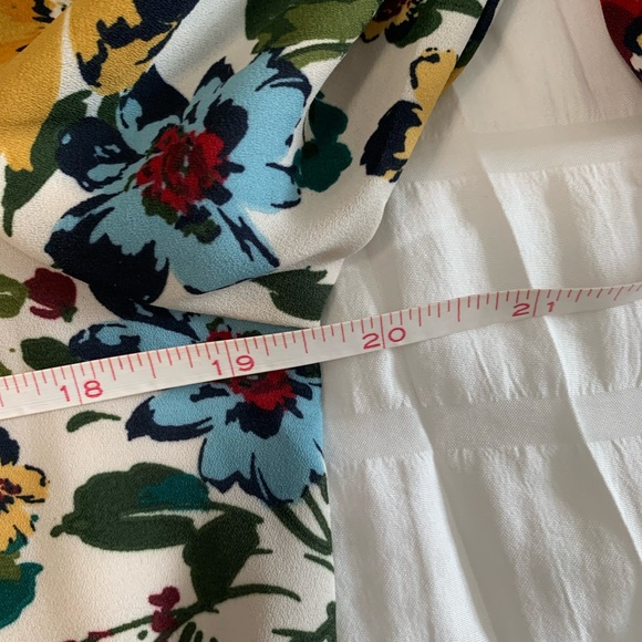 Van Heusen Floral Print Blouse - Picture 12 of 16